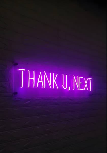 Thank U Next Neon Tabela